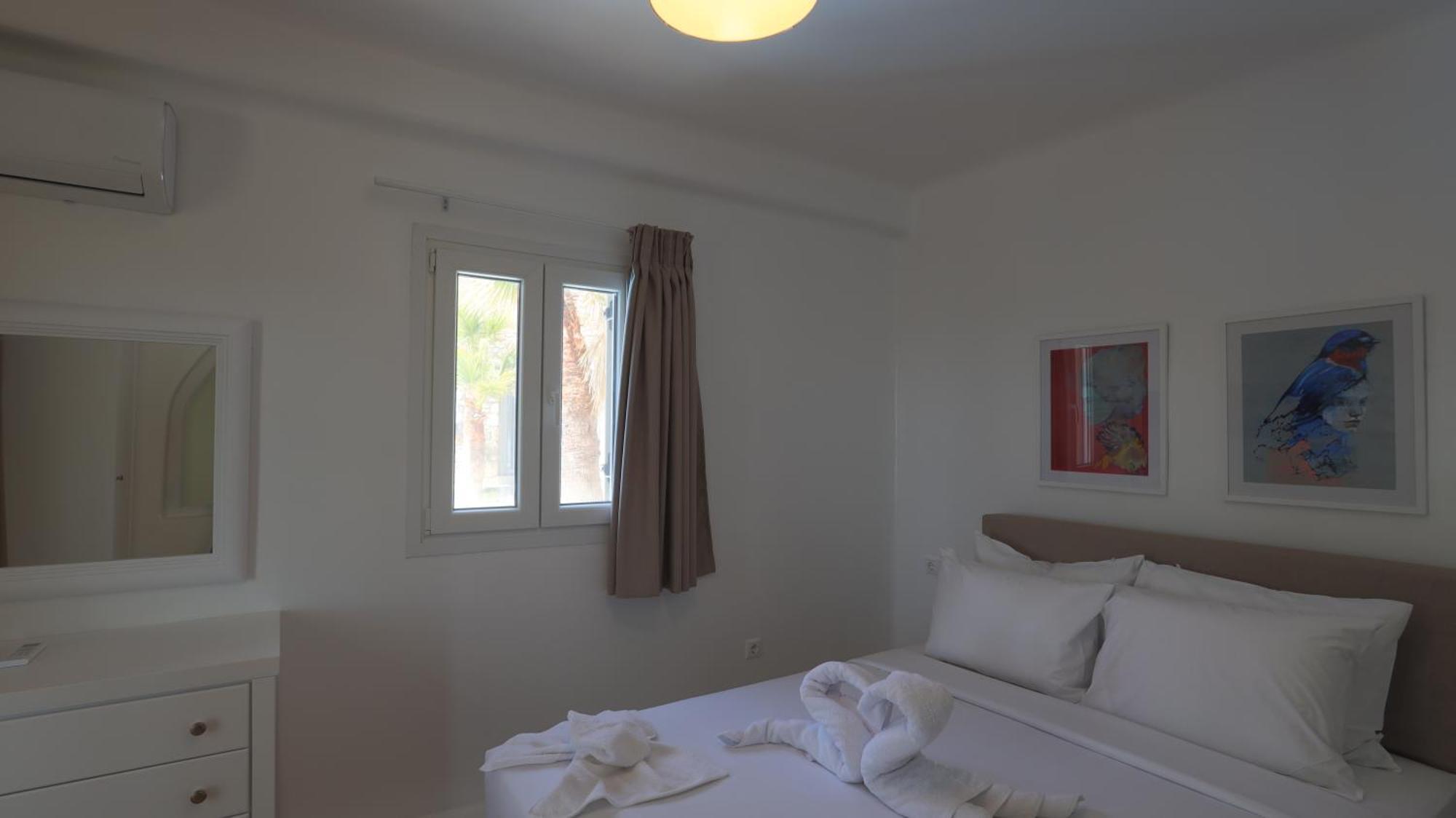 Profitis Ilias Spirit Villas By Live&Travel Pánormosz Mikónu Szoba fotó